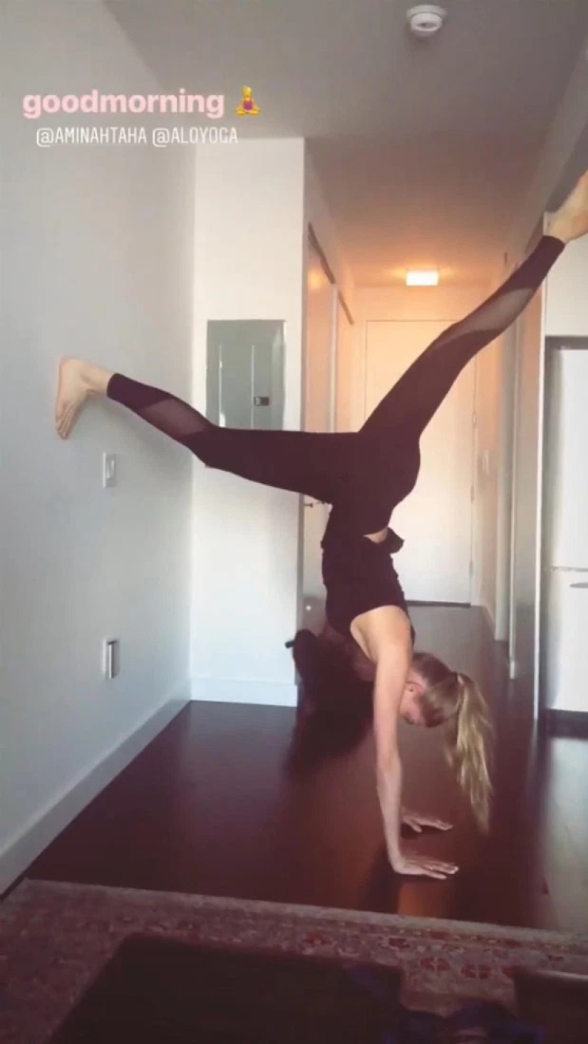 The "star" stand: a new pose on Instagram, in which the stars demonstrate their flexibility and strength