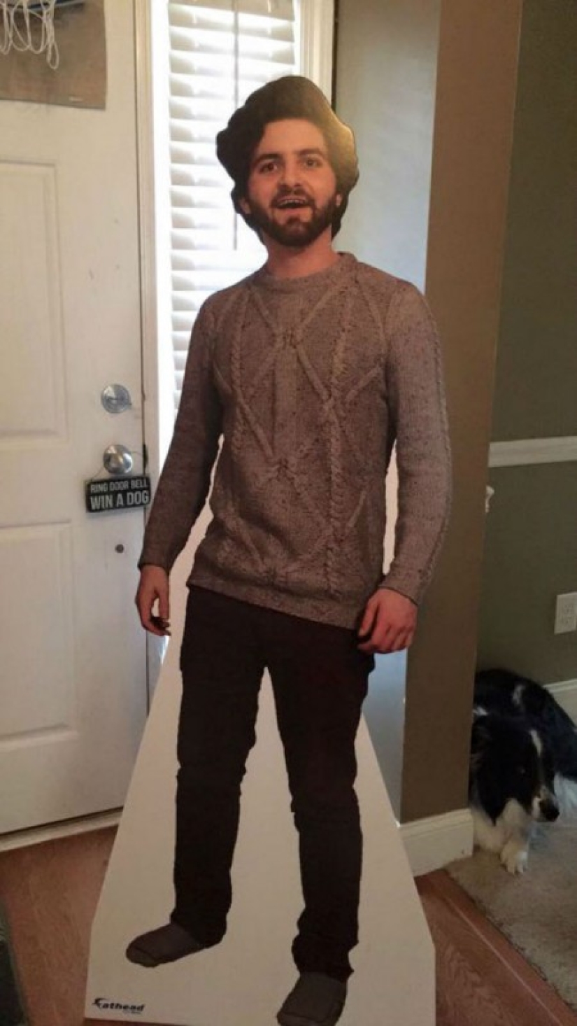 The student sent his mother a full-length photo of himself, and this is what she did with it