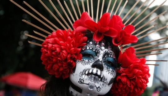 The Walking Dead: a traditional parade in honor of the Day of the Dead was held in Mexico