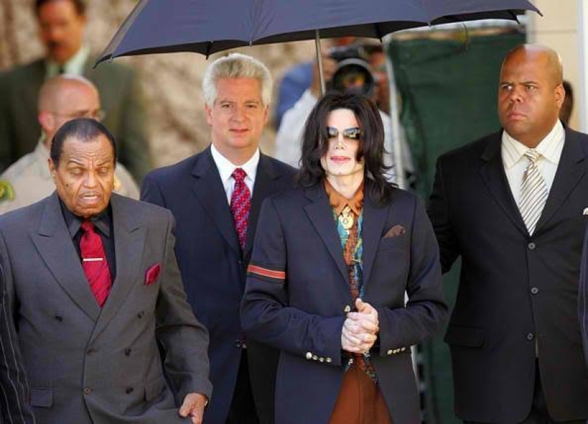 There will be no peace for your ashes: Michael Jackson is accused of pedophilia again