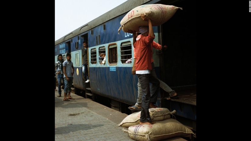 There's nowhere for an apple to fall into a barrel of herrings: The hectic life of Indian trains