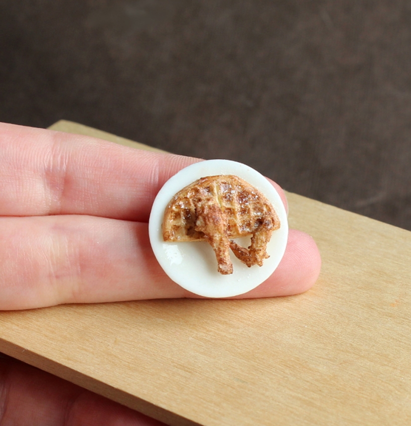 These mini clay sculptures look so much like real food that your mouth is watering
