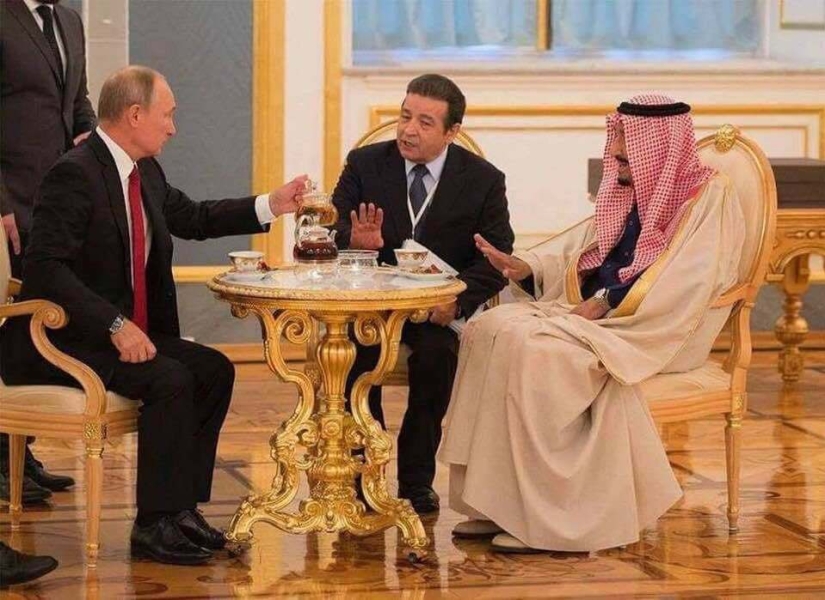 "Tómate un té.- No, gracias."—"No pregunté": la fiesta del té de Putin con el rey de Arabia Saudita se convirtió en un meme