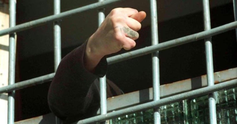 Tyumen VIP-hut por cien al mes, o nuestra respuesta a las cárceles europeas