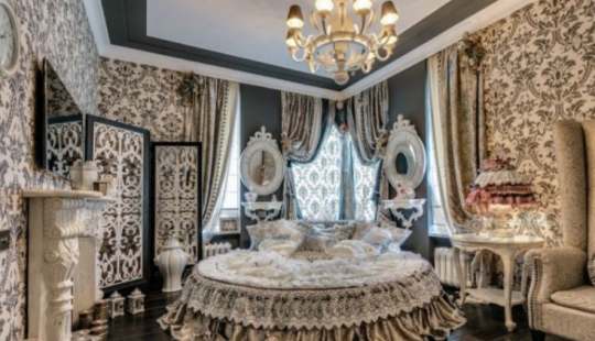 Un apartamento en venta en Moscú por 55 millones de rublos, que parecía estar amueblado por gitanos