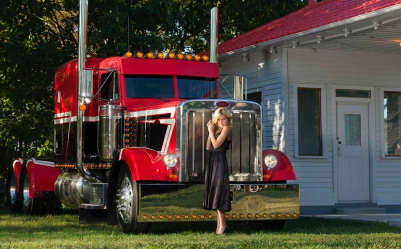 Un clásico Americano: camiones Peterbilt y la belleza de piernas largas