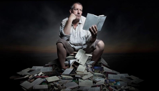 Un divertido proyecto fotográfico sobre libros que no todos entenderán