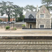 Un hotel, después de una noche en la que soñarás durante mucho tiempo con el silbido de una locomotora