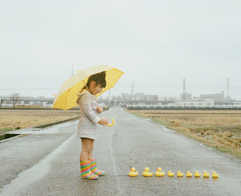 Un álbum de fotos inusual de una mujer japonesa de 4 años