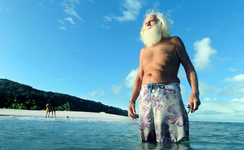 Un millonario australiano en bancarrota ha estado viviendo solo en una isla desierta durante 20 años