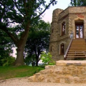 Un pequeño castillo por mucho dinero: una pareja británica vende una mansión restaurada por un millón de dólares