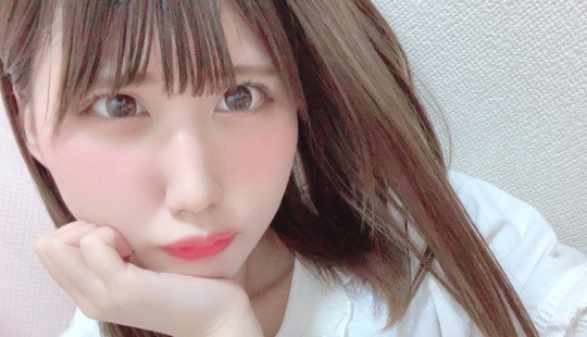 Un violador localizó a una cantante japonesa estudiando el reflejo de la calle en sus ojos en una selfie