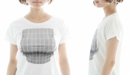 Una camiseta con una ilusión óptica crea senos de la nada