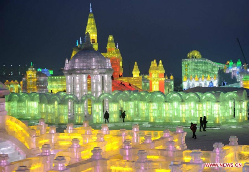 Una Canción de Hielo y Nieve: el festival internacional de escultura de hielo y nieve se lleva a cabo en China