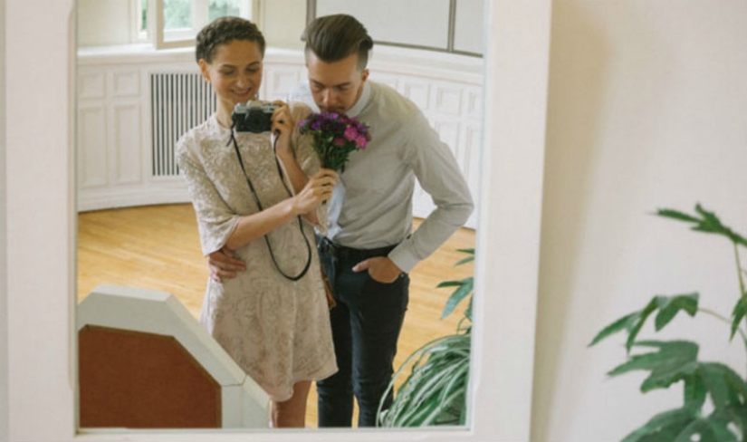 Una excelente manera de ahorrar dinero: una fotógrafa estonia filmó su boda ella misma