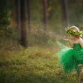 Una madre de Polonia crea trajes fabulosamente hermosos para sus hijos