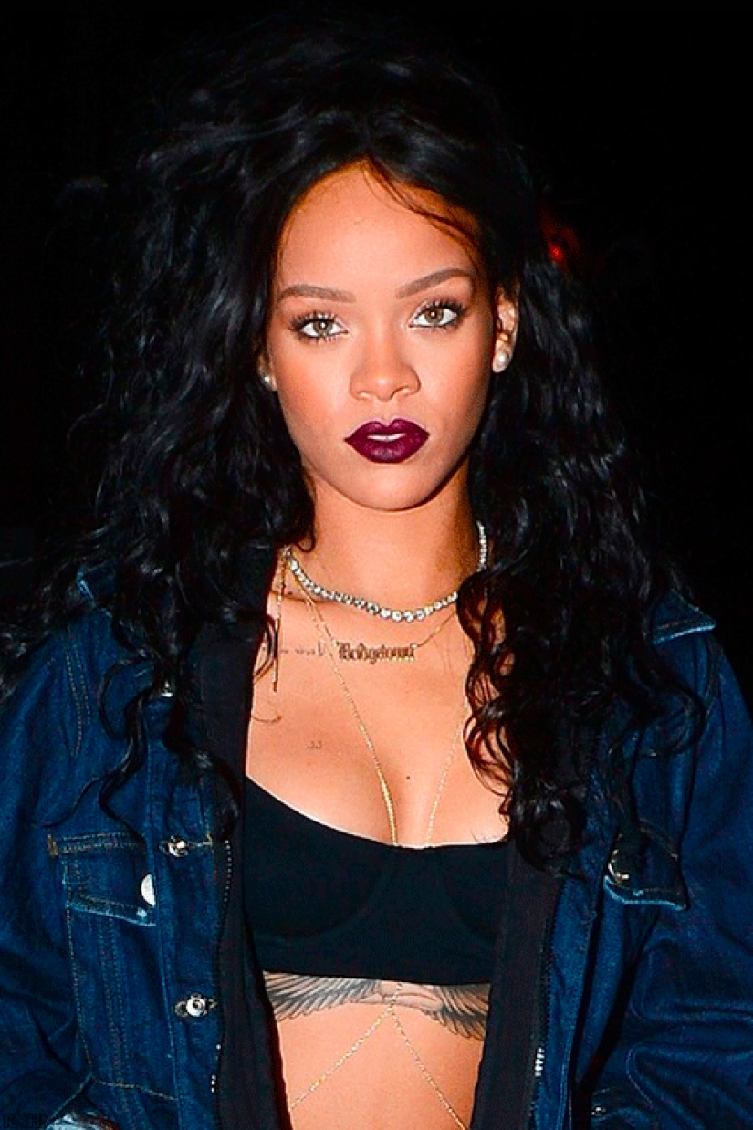 Una novedad candente de una megaestrella sexy: Rihanna presentó su propia línea de ropa interior
