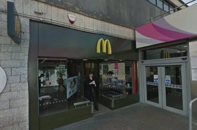 Una oportunidad inesperada: un empleado de McDonald's se ha convertido en un modelo codiciado