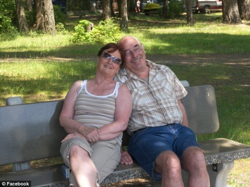 Una pareja casada de 62 años se despide porque no pueden establecerse juntos