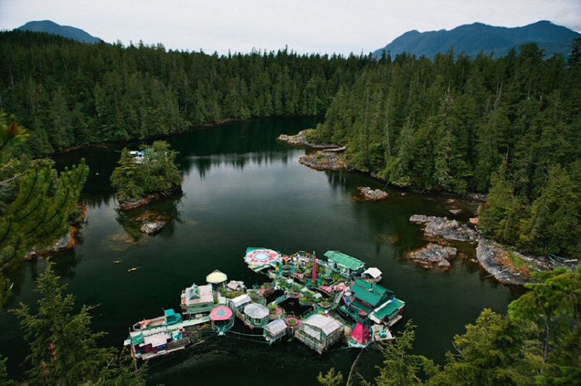 Una pareja de Canadá construyó la isla de sus sueños y ha vivido en ella durante 29 años