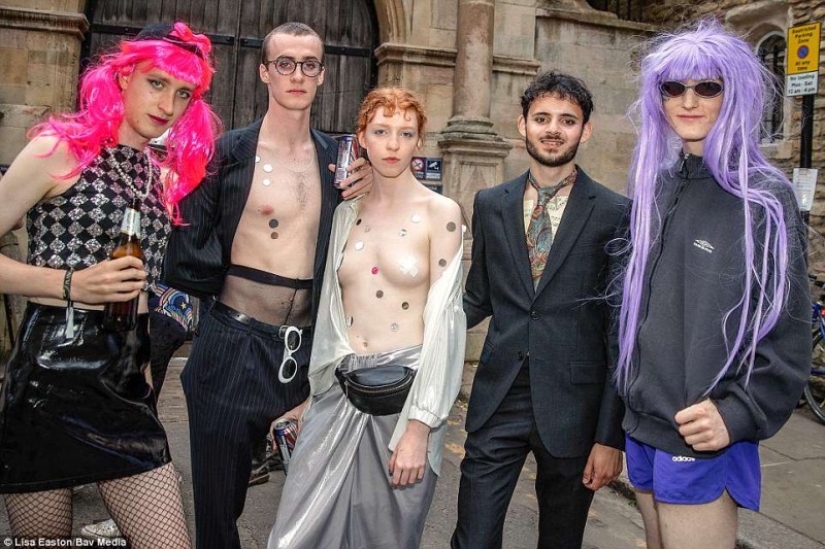 Undress and go to the ball: how Cambridge students celebrate the end of exams