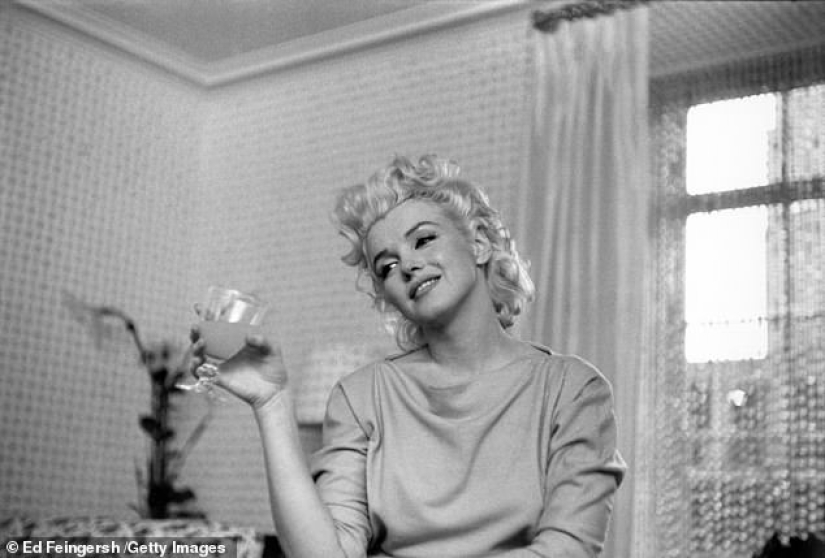 Unknown celebrity: candid photos of Marilyn Monroe that no one has seen before