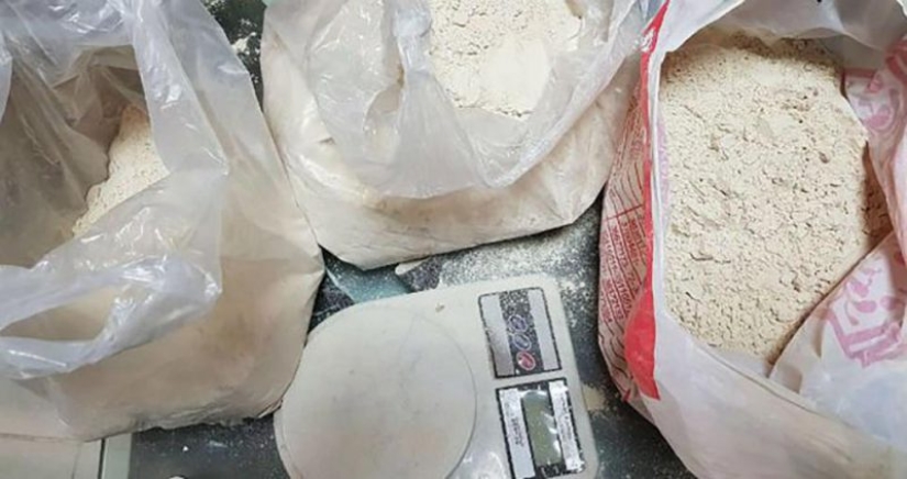 Vacaciones de alta seguridad en Pakistán: una modelo de la República Checa recibió 8 años de prisión por intentar transportar 8,5 kg de heroína