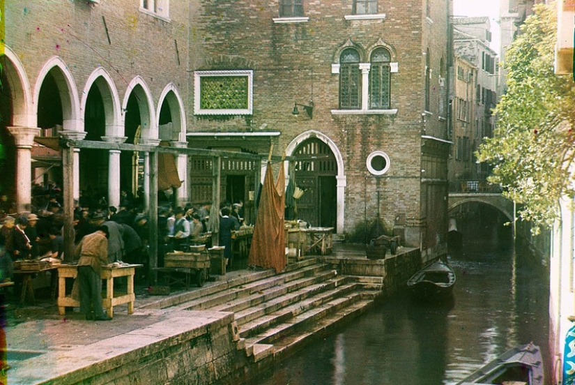 Venecia de preguerra en fotografías a color de Bernard Eilers