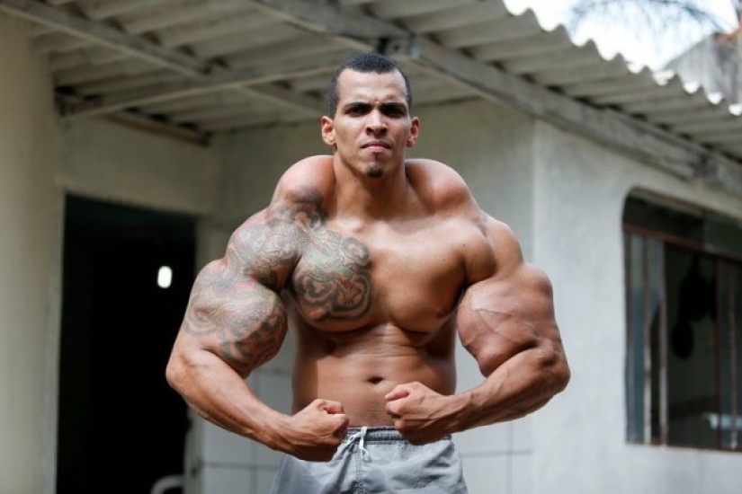 Venganza mortal para los bíceps más grandes del mundo