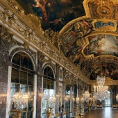 Versailles — a magnificent palace in which there was not a single toilet