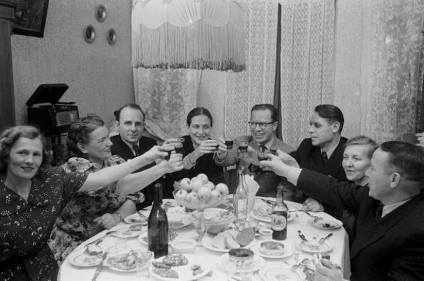 Visiting a Soviet family: a report by an American photojournalist