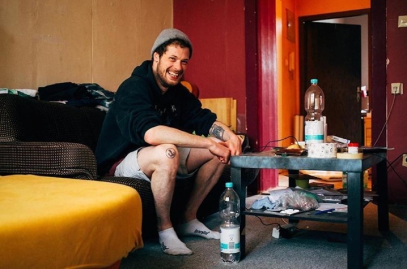 What bachelor apartments look like in different countries of the world