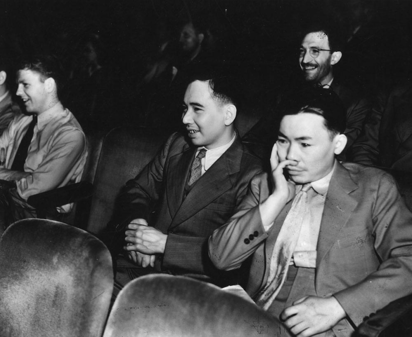 What did the audience do in New York cinemas in the 1940s