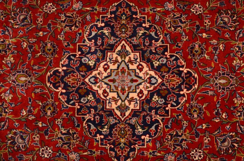 What did the psychedelic ornaments of Soviet carpets mean