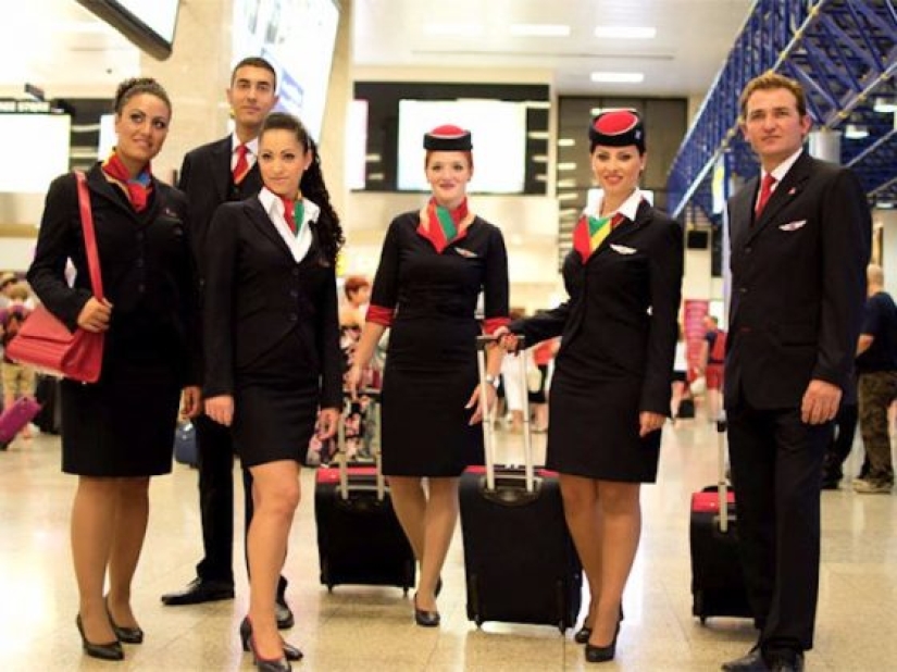 What does the uniform of flight attendants look like in different airlines