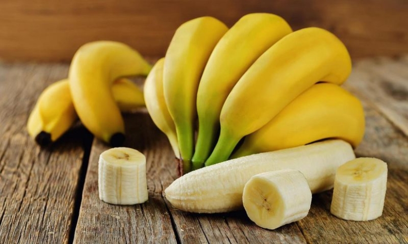 What happens if you eat 2 bananas a day?