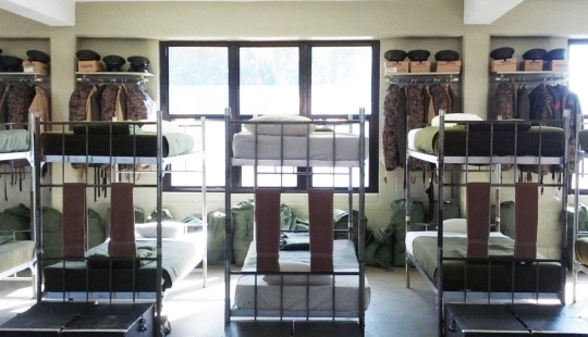 What the barracks look like, where the US Marines live and train