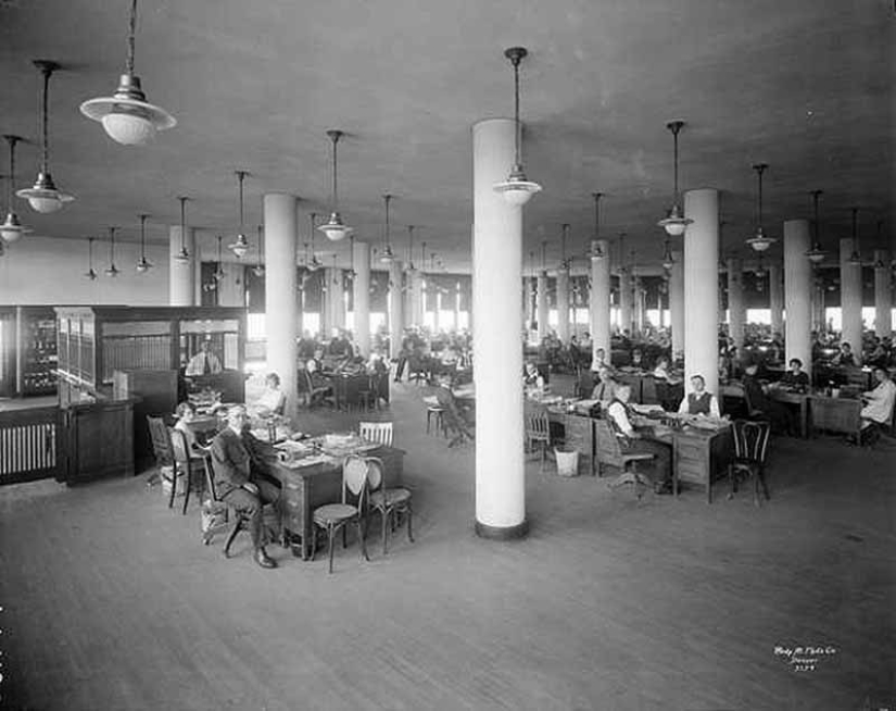 What were the offices like a hundred years ago