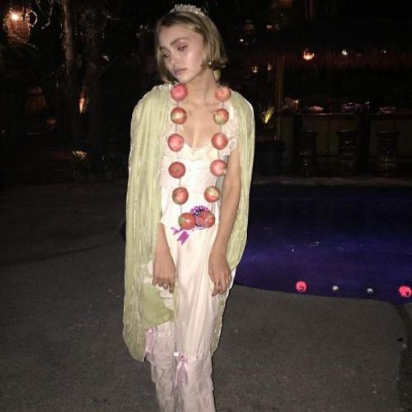 What's going on in the instagrams of children of Hollywood stars who have started their own careers