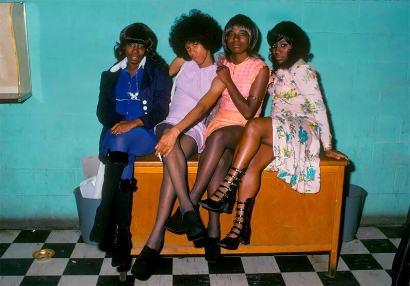 When the columns were playing soul and jazz: photographs from the clubs of Memphis in the ' 70s