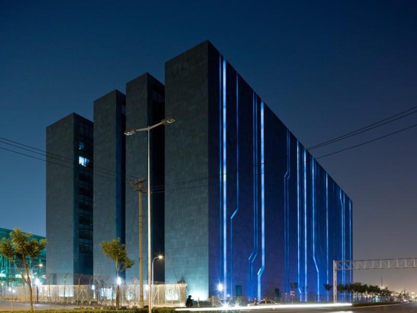 Where is the Internet stored: 10 super-powerful data centers