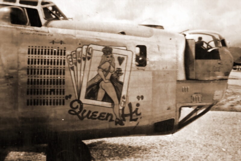 Why did American soldiers in Vietnam wear playing cards on their