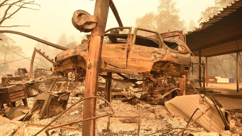 Wildfires in California: the city of Paradise burned down, Malibu evacuated