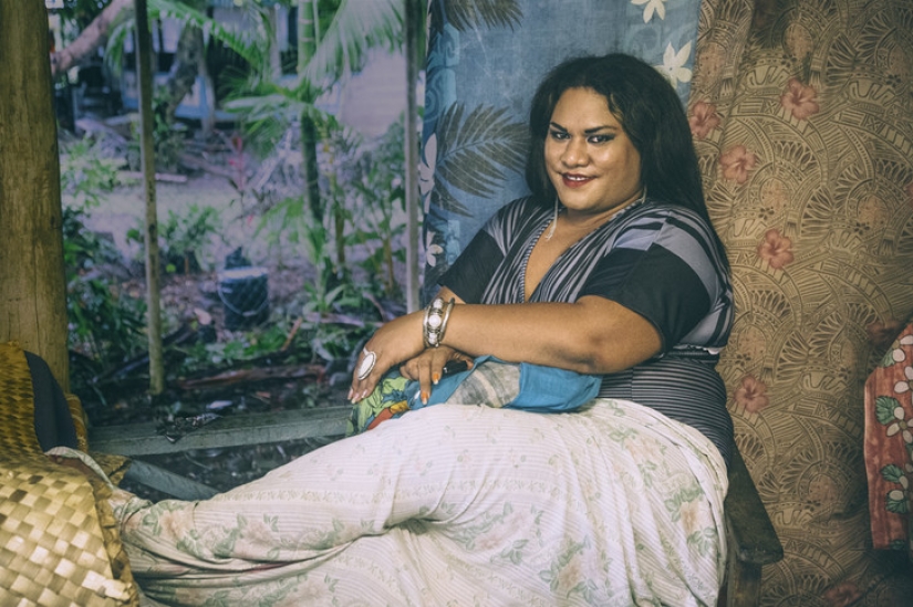 Women's share: how boys become girls in Samoa
