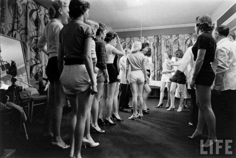 X-ray, plumb and weights: how to choose "Miss correct posture" in the 50s