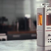 You can't do it yourself — ask for a decanter: a new gadget from Jim Beam will pour on command