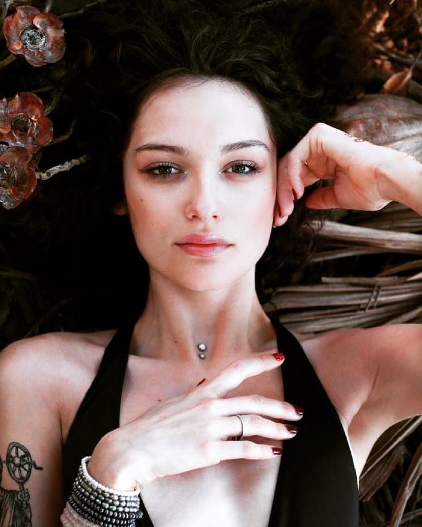 Young, beautiful, nude: 20 + candid photos of star daughters