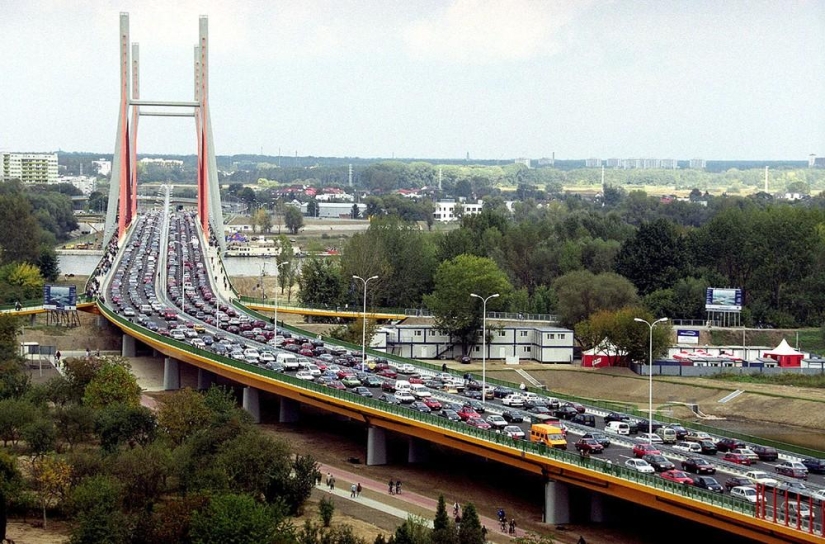 10 cities in the world with the biggest traffic jams