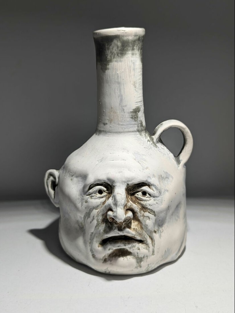 10 expresivas piezas de cerámica de Adam Rush