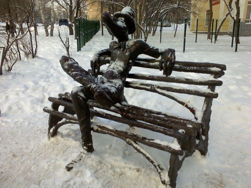 10 funniest monuments in Russia